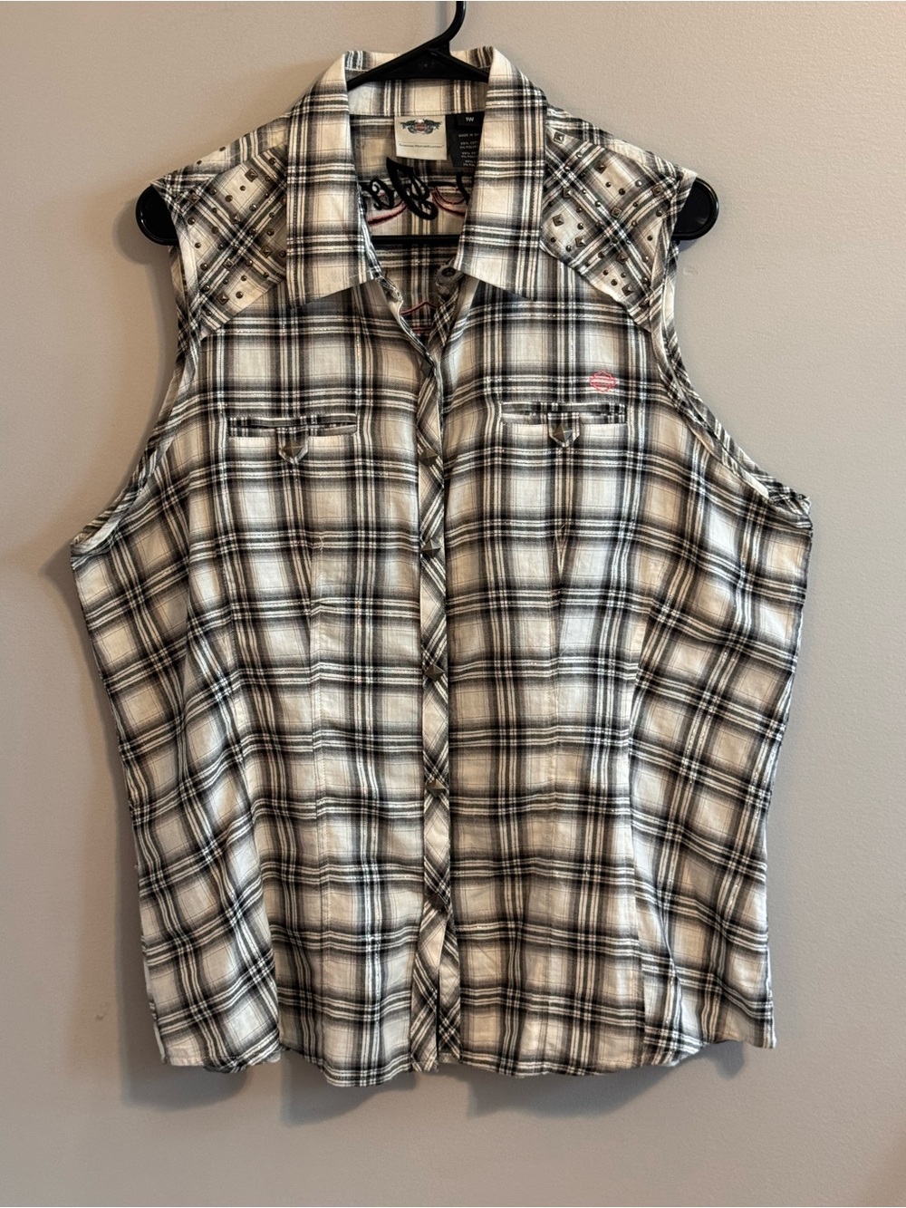 Harley-Davidson Womens 1W Plaid Sleeveless Studded Embroidered Snap‎ Shirt